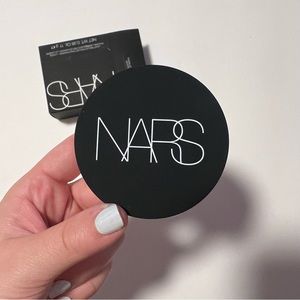 NARS LIGHT REFLECTING™ SETTING POWDER - LOOSE